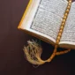 Tafsir QS Al-Buruj membahas kekuasaan Allah, ujian keimanan, kisah Ashabul Ukhdud, serta kepastian hari kiamat dengan penjelasan yang jelas dan mudah dipahami.( Poto : dok.Ayoindonesia ).