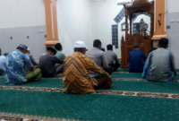 Rasulullah SAW mengajarkan amalan sederhana yang memiliki pahala setara haji dan umrah. Simak keutamaan sholat Subuh berjamaah, zikir pagi, dan sholat sunnah Subuh.( Poto : istimewa ).