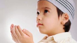 Hadis tentang pendidikan anak usia dini menjelaskan pentingnya peran orang tua dalam membentuk akhlak, disiplin, dan kebiasaan ibadah anak sejak kecil menurut ajaran Islam.( Poto : istimewa ).