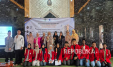 Santri Belajar Wirausaha Digital di Pesantren Banten