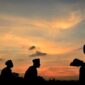 Islam mengajarkan bahwa ilmu dan takwa harus berjalan bersama.( ilustrasi poto : Tebuireng online ).