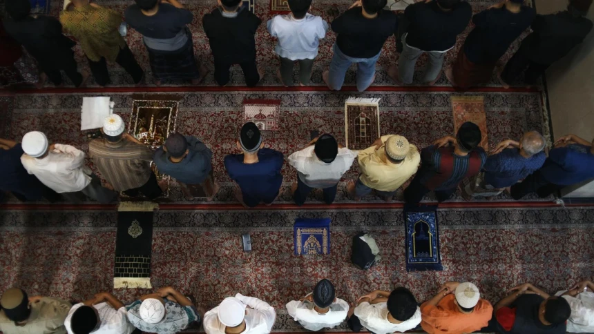 Ilustrasi Hukum Memberi Amplop Setelah Shalat Jenazah.(poto: nuonline).