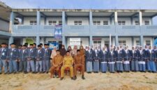 Peserta didik baru SMA IT Ad Dhuha Bungo mengikuti kegiatan MPLS hari pertama dengan penuh semangat.(poto: jambiprima.com).