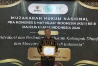 Ketua Majelis Hukum dan HAM (MHH) Pimpinan Daerah Muhammadiyah (PDM) Kabupaten Bekasi, H. Abdul Chalim, SH, menerima penghargaan bidang penegakan hukum.(poto: mediaislam.id).
