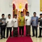 Gubernur Sumbar Mahyeldi Ansharullah bersama Tim Survei lokasi Muktamar ke-35 NU.( poto : padangkita.com )