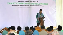 Gubernur Sumatera Barat (Sumbar), Mahyeldi Ansharullah meluncurkan Program Zakat Community Development (ZCD) Kampung Zakat.( poto: padangkita.com).