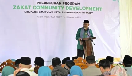 Mahyeldi luncurkan Kampung Zakat Nagari Ampalu di Limapuluh Kota guna berdayakan pengrajin tenun dan percepat pemulihan ekonomi.