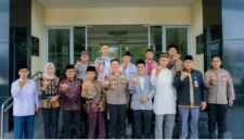 Pimpinan Polda Sumbar dan jajaran DPP MUI serta MUI Sumbar.(poto: padangkita.com).