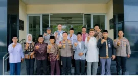 Pimpinan Polda Sumbar dan jajaran DPP MUI serta MUI Sumbar.(poto: padangkita.com).