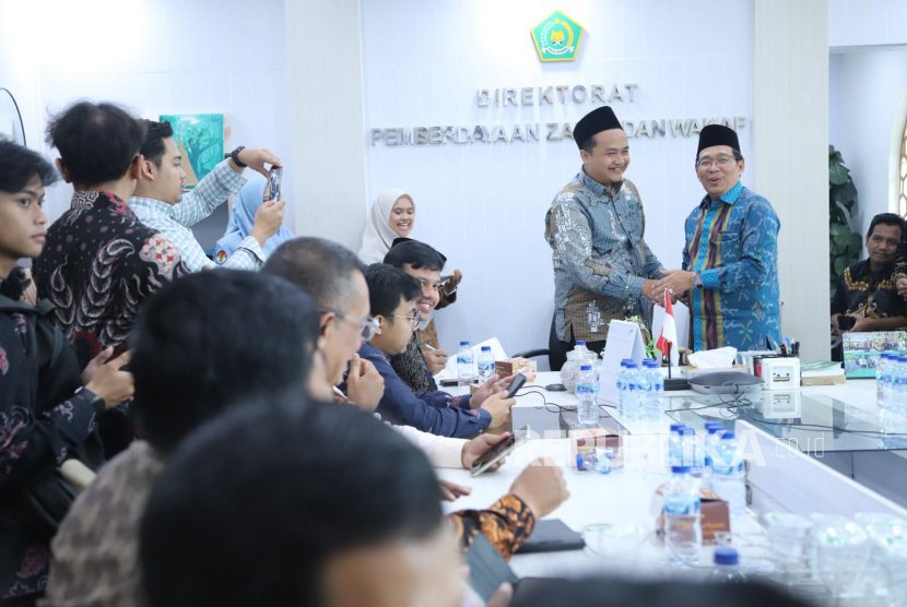 Direktur Pemberdayaan Zakat dan Wakaf Kemenag, Waryono Abdul Ghaffar.(poto: Republika).