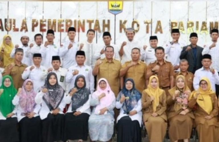 Wali Kota Yota Balad Bersama tim yang akan lakukan monitoring dan verifikasi sejumlah sekolah menyangkut Progul Satu Rumah Satu Hafiz di kota itu, Selasa (21/7/2026). (poto: arunala.com).