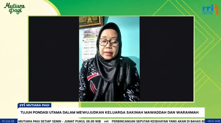 Penyuluh Agama Islam Kecamatan Sekayam, Mardiana,dalam tangkapan layar Obrolan Mutiara Pagi Islam RRI Sanggau, Jumat 17 Juli 2026. (poto: RRI).