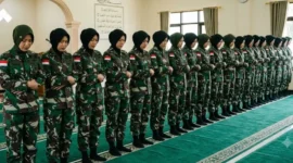 Posisi Imam Perempuan dalam Shalat Berjamaah.(poto: nuonline).