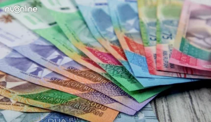 Bagaimana hukum membayar utang saat harga emas berubah? Simak penjelasan fikih dan tiga pendapat ulama tentang pelunasan utang.