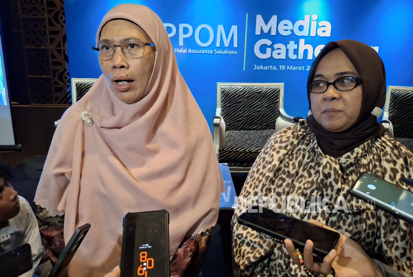 LPPOM Muti Arintawati dan Ketua Ketua Asosiasi Lembaga Pemeriksa Halal Indonesia (ALPHI) Elvina A Rahayu di Jakarta, Rabu (20/3/2025).( Poto: republika).