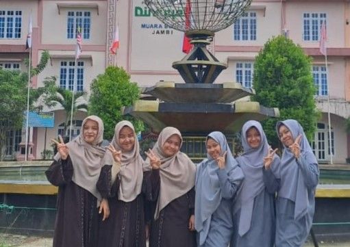 Tim Syarhil SMA IT Ad-Dhuha kembali menorehkan prestasi Tim Syarhil Ad-Dhuha yang membanggakan di tingkat Provinsi Jambi.(poto: oegopost.id).