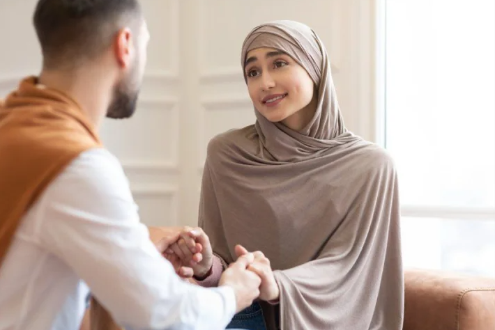 Simak adab suami terhadap istri dalam Islam berdasarkan Al-Qur'an dan hadis.(poto: istimewa).