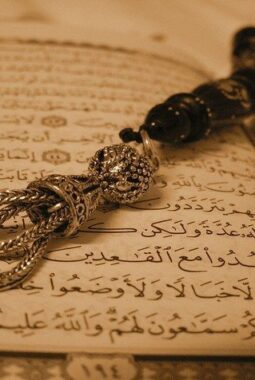 Urutan Turun Surat Al-Qur’an Versi Ulama dan Orientalis