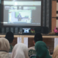 Kemenag Kota Sungai Penuh mengikuti Peringatan Maulid Nabi Muhammad SAW 1448 H secara daring dari Aula Kantor Kemenag.(poto: istimewa).