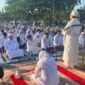 Kepala Badan Pengelola Masjid Raya Sabilal Muhtadin Banjarmasin, Muhammad Tambrin saat menyampaikan tata cara pelaksanaan shalat istisqa di halaman Masjid Raya Sabilal Muhtadin.(poto: klikkalsel.com).