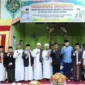 Wali Kota Padang Fadly Amran memimpin langsung prosesi pengukuhan tersebut di Masjid Raya Nagari Bungus, Kecamatan Bungus Teluk Kabung, Senin (24/8/2026).(poto: seriusnews.id).