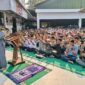 Ratusan siswa-siswi sekolah Muhammadiyah di bawah Pimpinan Cabang Muhammadiyah (PCM) Banjarmasin 4 melaksanakan salat Istisqa memohon hujan di lapangan Masjid Al Jihad Banjarmasin pada Jumat (21/8).(poto: suaramuhamadiyah.id).