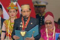 Menteri Agama Nasaruddin Umar memimpin pembacaan doa pada Upacara Peringatan Detik-detik Proklamasi Kemerdekaan Republik Indonesia ke-81 di Istana Negara, Jakarta.(poto: detikhikmah).