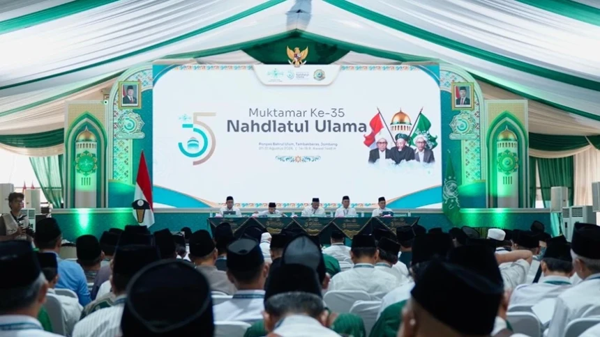 Suasana sidang pleno di Gedung Serbaguna Pesantren Bahrul Ulum, Tambakberas, Jombang, Jumat (28/8/2026).(poto: nuonline).