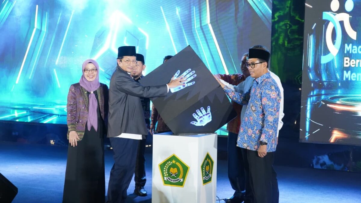 Direktorat Kurikulum, Sarana, Kelembagaan, dan Kesiswaan (KSKK) Madrasah Kementerian Agama resmi menggelar peluncuran e-SMART KOMITE Kemenag di Jakarta pada Selasa (22/9/2026).(poto: kemenag.go.id).