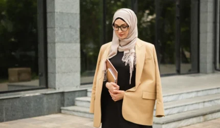 Ulasan fiqih hukum melamar wanita iddah secara terang-terangan dan sindiran berdasarkan jenis iddahnya.
