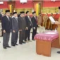 Wali Kota Pariaman Yota Balad resmi melantik lima pimpinan Badan Amil Zakat Nasional periode 2026-2031.(poto: padangkita.com).
