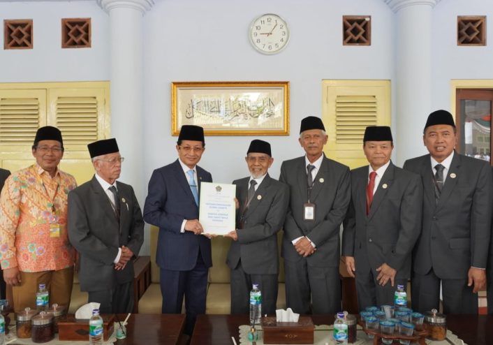 Yayasan Darussalam Global Charity resmi menerima Surat Keputusan Menteri Agama Nomor 1206 Tahun 2026.(poto: istimewa).