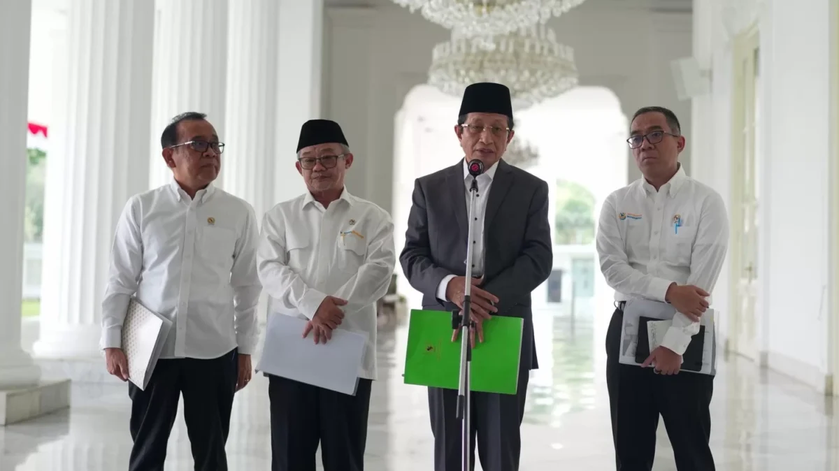 Menteri Agama Nasaruddin Umar di dampingi Menteri Pendidikan Dasar dan Menengah Abdul Mu’ti, saat menyampaikan pembiayaan melalui dana BOS.(poto: kemenag).