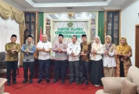 Kepala Kanwil Kemenag Provinsi Jambi, Mahbub Daryanto, menerima audiensi Pengurus Kwartir Daerah (Kwarda) Gerakan Pramuka Jambi di ruang kerjanya pada Rabu (16/9/2026).(poto: kanwil kemenag Jambi).