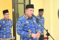 Kepala Kantor Wilayah Kementerian Agama Provinsi Jambi, Dr H Mahbub Daryanto, memimpin pelaksanaan apel rutin pagi di lingkungan Kanwil Kemenag Provinsi Jambi pada Kamis (17/09/2026).(poto: kanwil kemenag jambi).