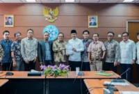Ketua Panitia Muktamar ke-35 NU sekaligus Wakil Ketua Umum PBNU H Saifullah Yusuf (Gus Ipul) dan kuasa hukumnya saat menyambangi Dewan Pers, Kamis (15/10/2026).(poto: nu.or.id).
