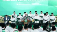 Rais Aam PBNU KH Miftachul Akhyar mengukuhkan jajaran pengurus baru masa khidmah 2026–2031, di Pondok Pesantren Al-Hamid, Cilangkap, Jakarta Timur, pada Sabtu (24/10/2026).(poto: nuonline).