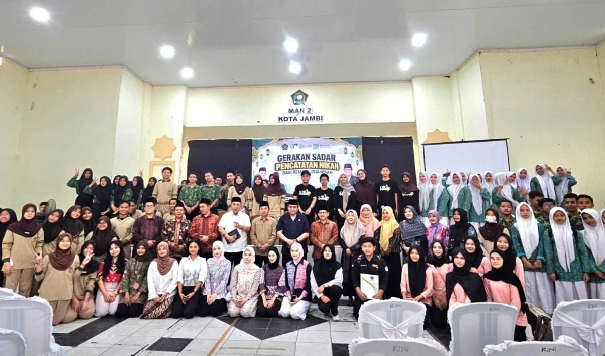 Anggota Komisi VIII DPR RI, Hasan Basri Agus (HBA), menggandeng Kanwil Kementerian Agama Provinsi Jambi menggelar edukasi sadar pencatatan nikah bagi kalangan pelajar di aula MAN 2 Kota Jambi pada Sabtu (24/10/2026).(poto: kanwil kemenag jambi).